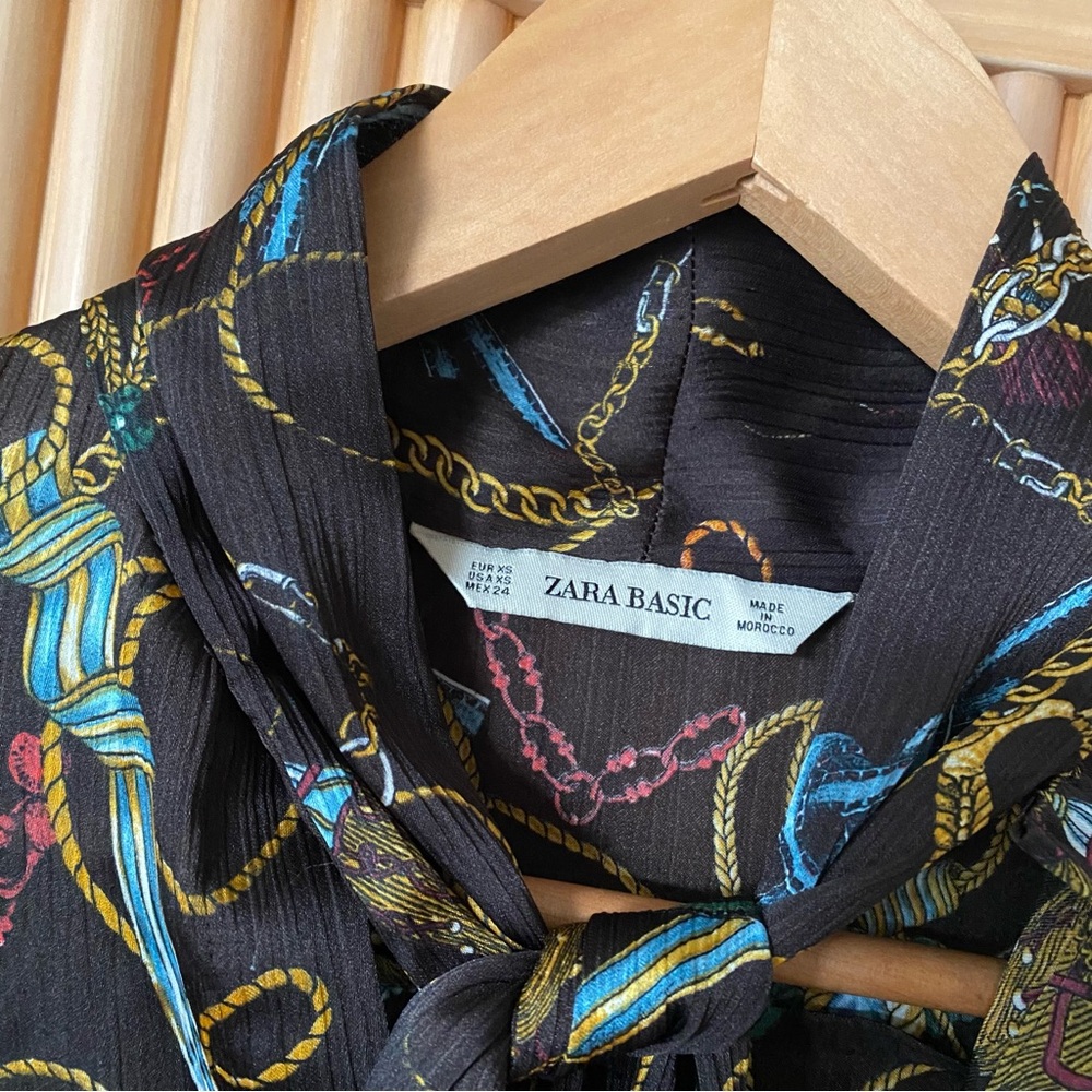 Zara chain print blouse - Picture 7 of 10